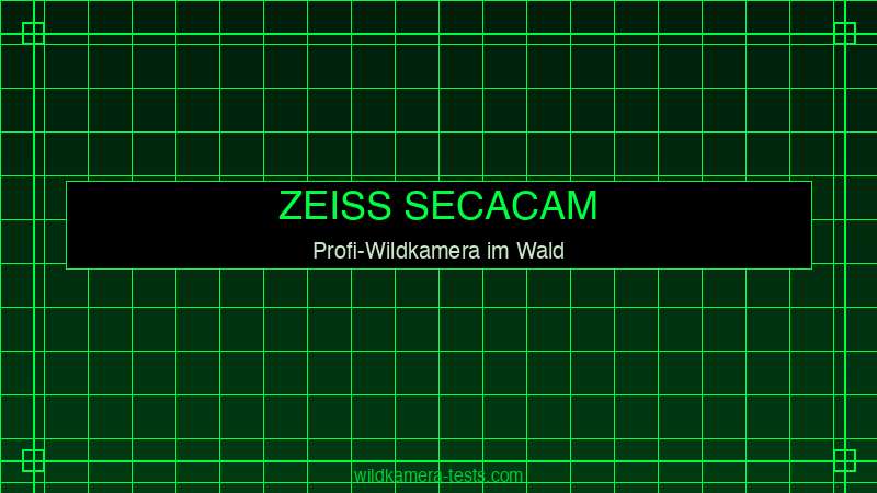 Zeiss Secacam 5 im Waldeinsatz an einem Baumstamm befestigt